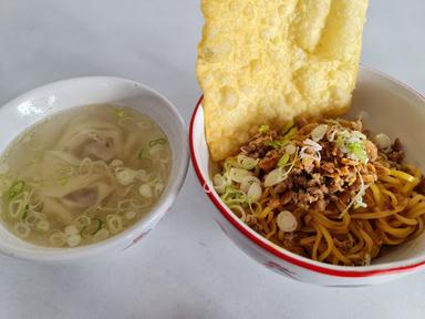 BAKMIE RICA TOP