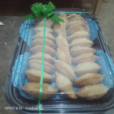 RUMAH KUE MBAK US