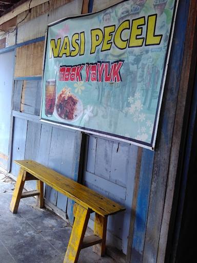 PECEL GAMBRINGAN MBAK YAYUK