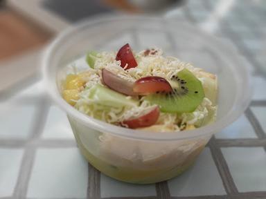 SALAD BUAH PREMIUM TRENGGALEK