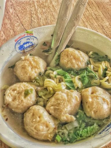 BAKSO & MIE AYAM AKU SUKA