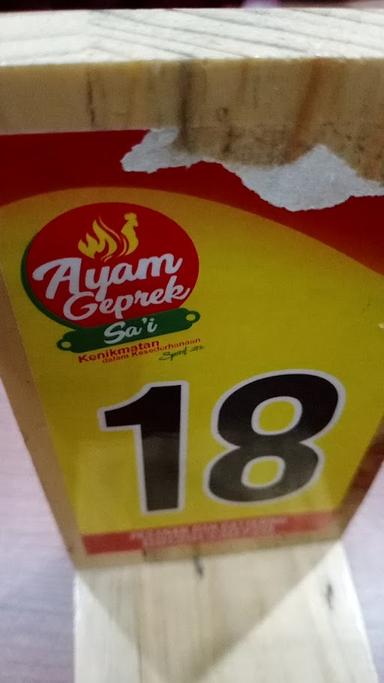 AYAM GEPREK SA'I VETERAN TUBAN