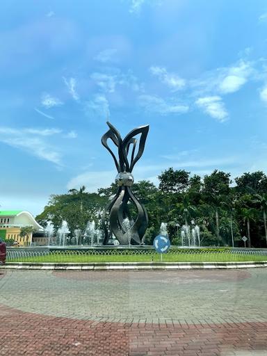 NASI BAKAR DAN JAGUNG SERUT SIMILIKITI