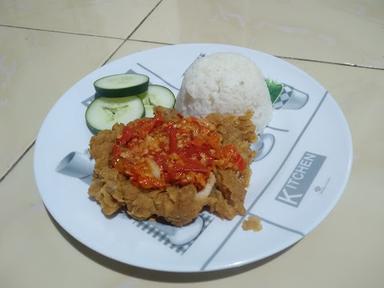 KEDAI ANISYA