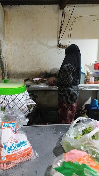 BEBEK & AYAM GORENG KEDONDONG CAB. PURNAMAN