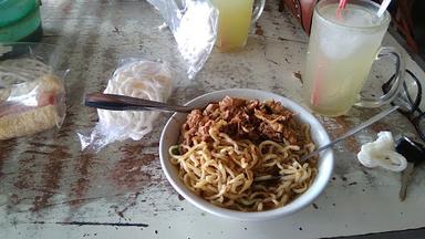 MIE AYAM SABAR MENANTI