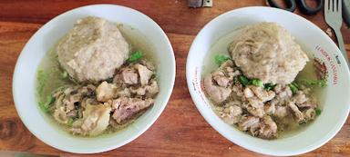 WARUNG BAKSO TETELAN DAN MIE AYAM DUA PUTRI CAK ROFIQ