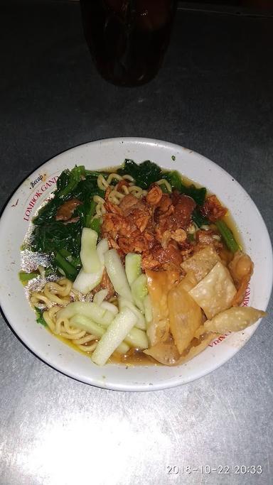 WARUNG MIE AYAM CAK NO