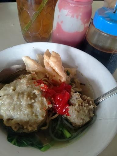 WARUNG SEGER SEGER