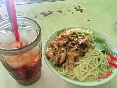 MIE AYAM PAK KADI