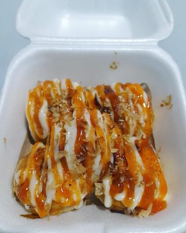 SOSIS BAKAR DAN TAKOYAKI SYAHIRA