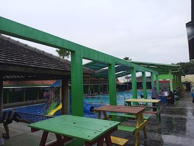 UMBUL ASRI KOLAM RENANG DAN RESTO