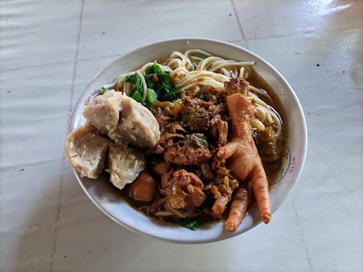 WARUNG BAKSO DAN MIE AYAM AREMA