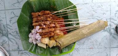 SATE AYAM TULUNGAGUNG PAK WAHONO