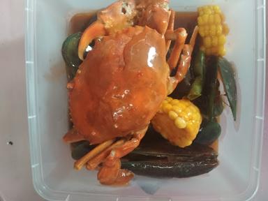 SEAFOOD BERSAHABAT BIS GOLENG