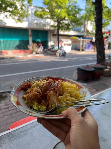 SKD NASI KUNING