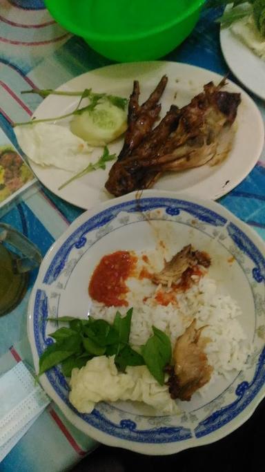 LESEHAN AYAM BAKAR NIRWANA