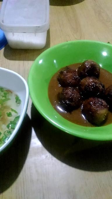 MIE AYAM & BAKSO SOLO SUPER MAS JOKO