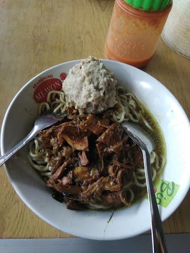 MIE AYAM & BAKSO SOLO SUPER MAS JOKO