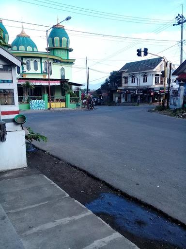 WARUNG NASI PELANGI