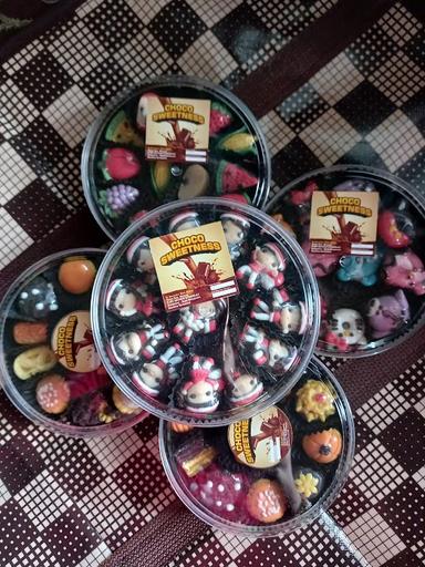 COKLAT KARAKTER CHOCOSWEETNESS