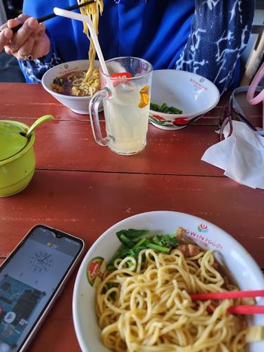 BAKSO MIE AYAM PUTRA SULUNG