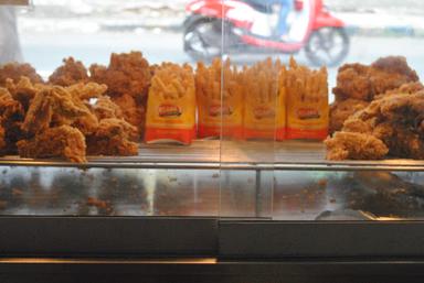 HISANA FRIED CHICKEN