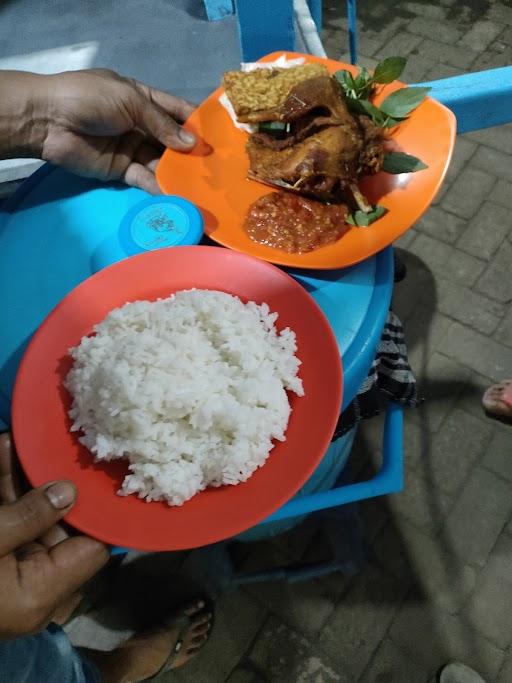 LALAPAN PECEL LELE MAS ANDIK