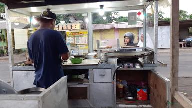 MARTABAK & TERANG BULAN BOGA RASA BOKOR