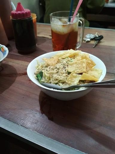 RASTA BAKSO AND NOODLE SHOP