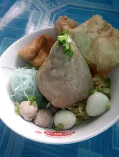 WARUNG BAKSO 86