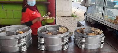 WARUNG BAKSO CAK TRI