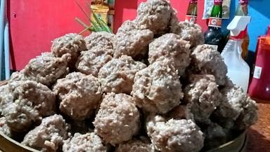 BAKSO RUDAL ASMARA 69 NONGKOJAJAR