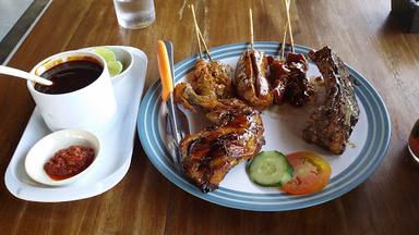 WARUNG D'ATAS GRILL & BBQ