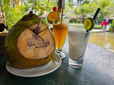 BEBEK TEPI SAWAH RESTAURANT UBUD