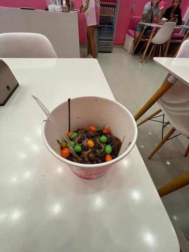 COOL MONKEY FROZEN YOGURT