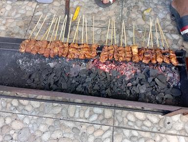 JUAL SATE BABI AJIK ROY