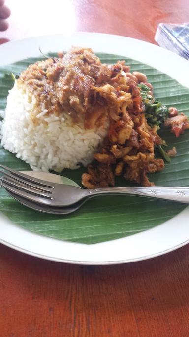 NASI AYAM KEDEWATAN IBU AGUNG