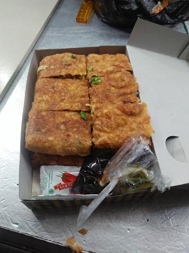 MARTABAK SPESIAL MANIS & TELOR