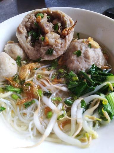 MIE BAKSO GOYANG LIDAH H.M. YANTO