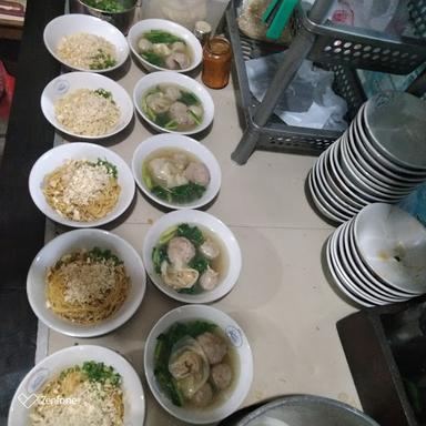 MIE BASO SPESIAL PAK AMIN 3