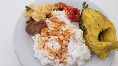 RUMAH MAKAN DOA BUNDO