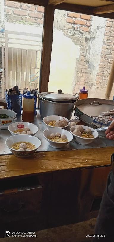 WARUNG BAKSO MAS RAIS