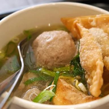 BAKSO LOMPOBATTANG