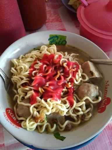 WARUNG PANGSIT BAKSO TELUR