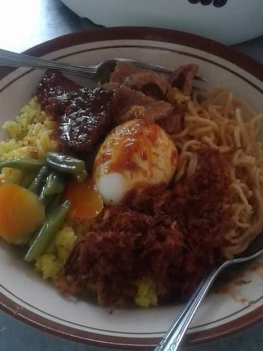 NASI KUNING FADEL BARUKANG