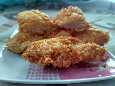 WARUNG RENDRA SARI LAUT KENTAKI(AYAM GORENG_AYAM KRISPY)