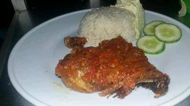 AYAM PENYET SOBO OMAH