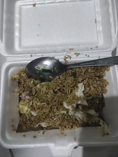 SEAFOOD DAN NASI GORENG WAROENK B&J