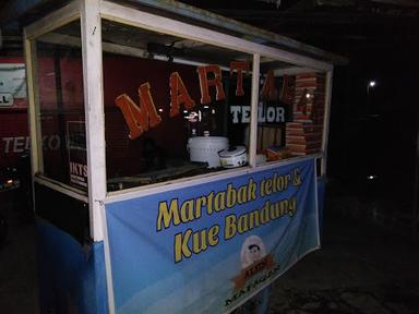 MENYENK MARTABAK